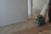 Углошлифовальной машинкой обрабатываются труднодоступные места и углы.